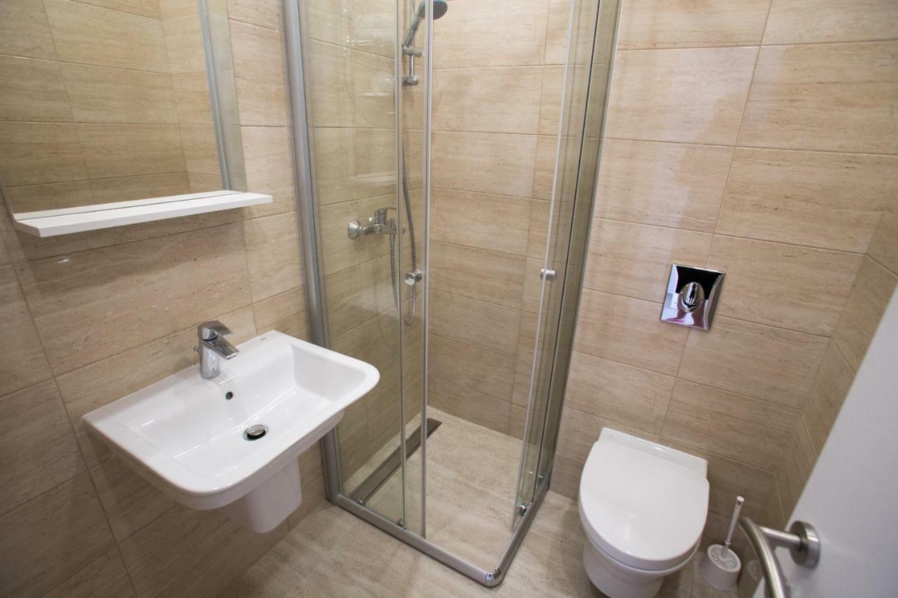 Villa San Apartments Tivat Kültér fotó